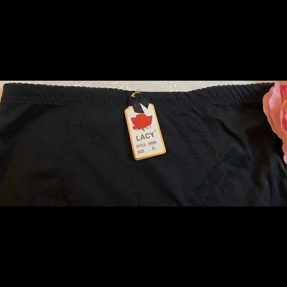 🛍Lacy assorted Embroidery Design Panties Size XL - Picture 5 of 9
